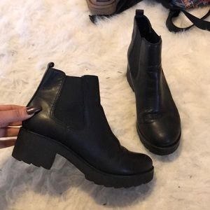 Platform Chelsea Boots